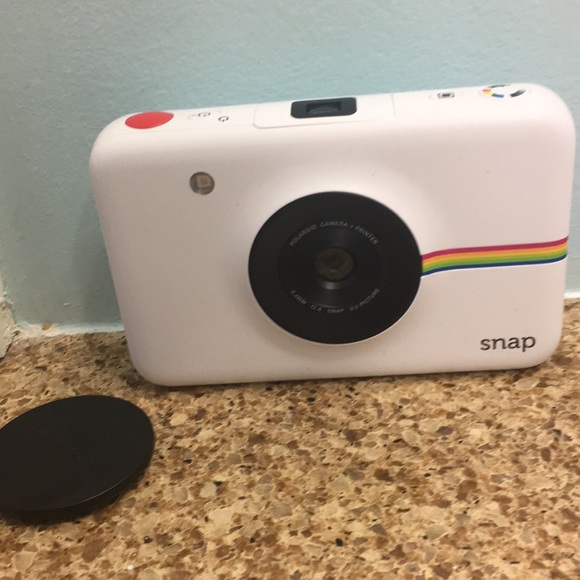 Polaroid Snap Camera - Picture 4 of 4